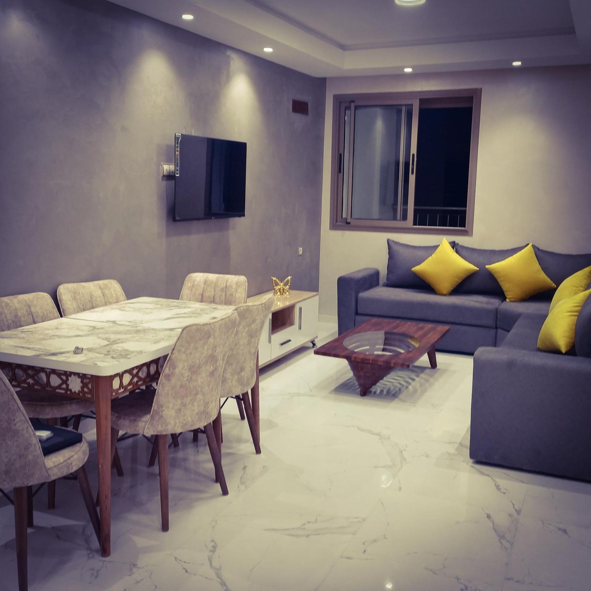 Super Apartement Totalement Neuf Et Climatise A Cote Du Centre Commercial Marjane M2 Tangier Bagian luar foto