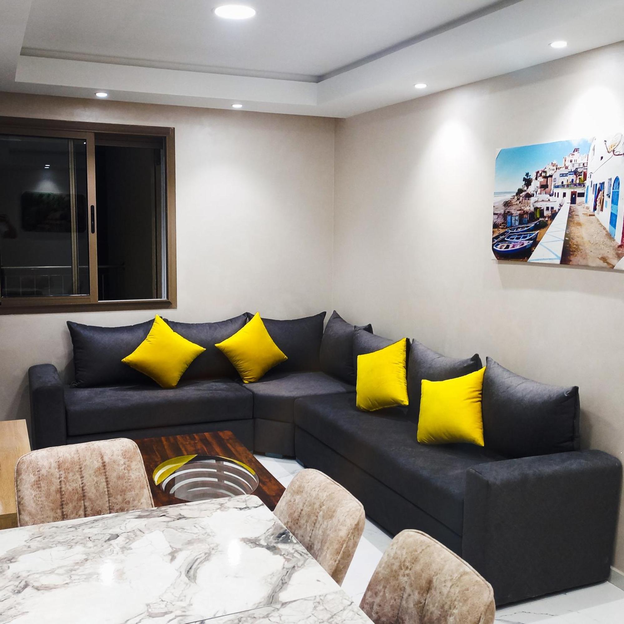 Super Apartement Totalement Neuf Et Climatise A Cote Du Centre Commercial Marjane M2 Tangier Bagian luar foto