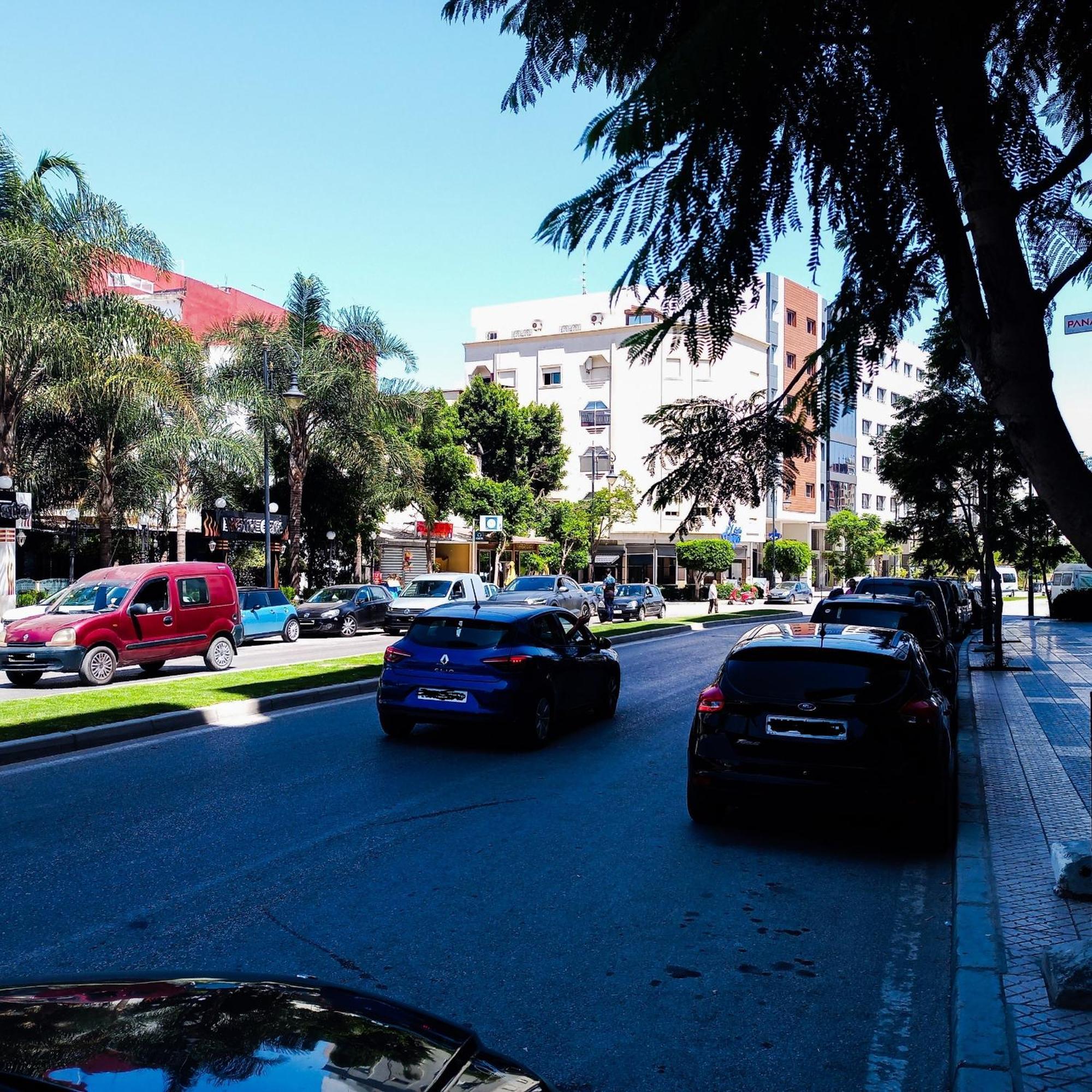 Super Apartement Totalement Neuf Et Climatise A Cote Du Centre Commercial Marjane M2 Tangier Bagian luar foto
