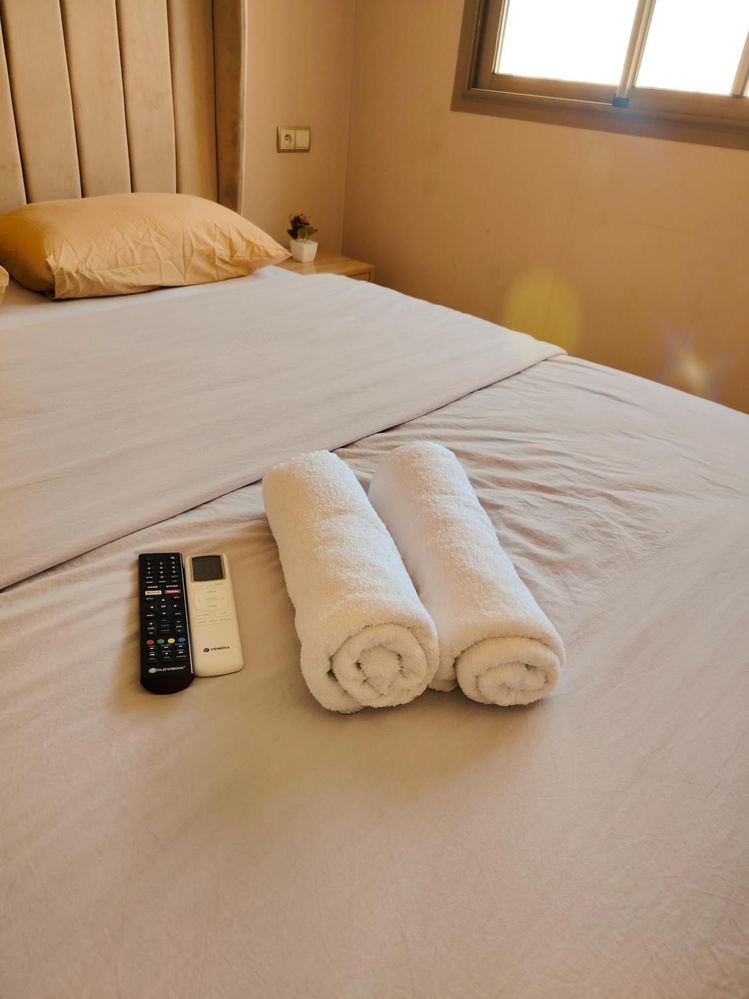Super Apartement Totalement Neuf Et Climatise A Cote Du Centre Commercial Marjane M2 Tangier Bagian luar foto